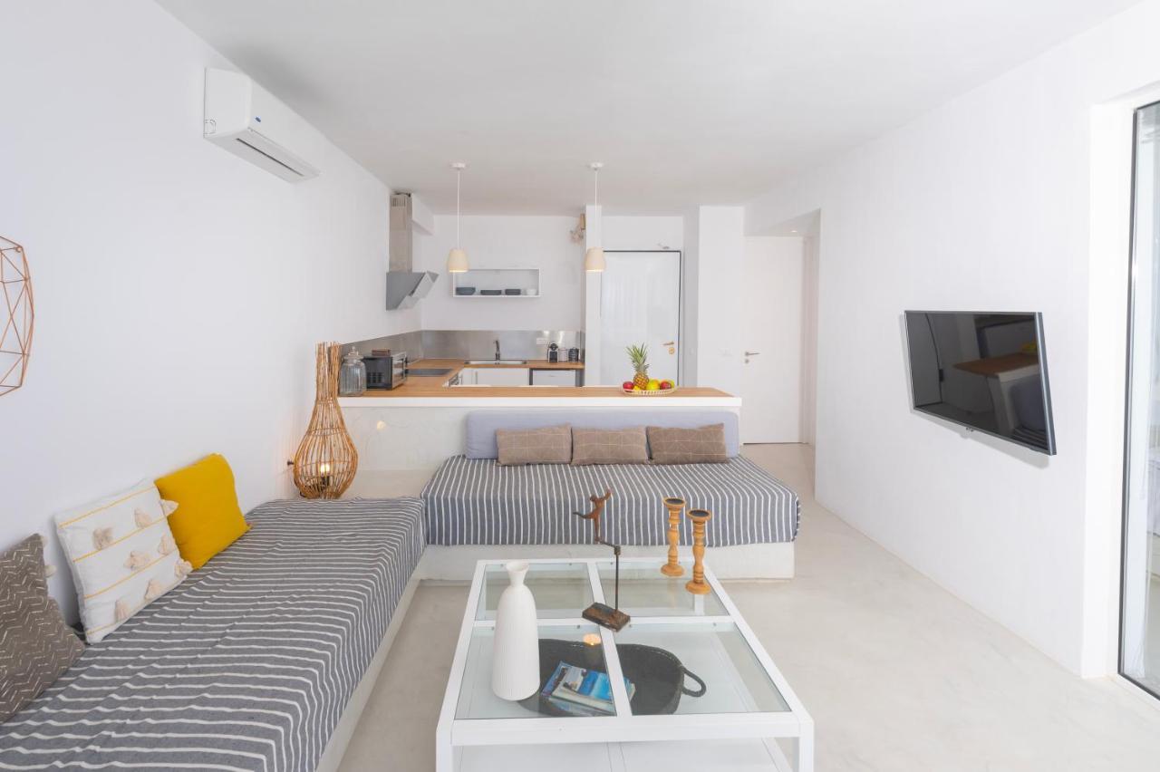Infinite Blue Luxury Suites Fira  Exterior foto